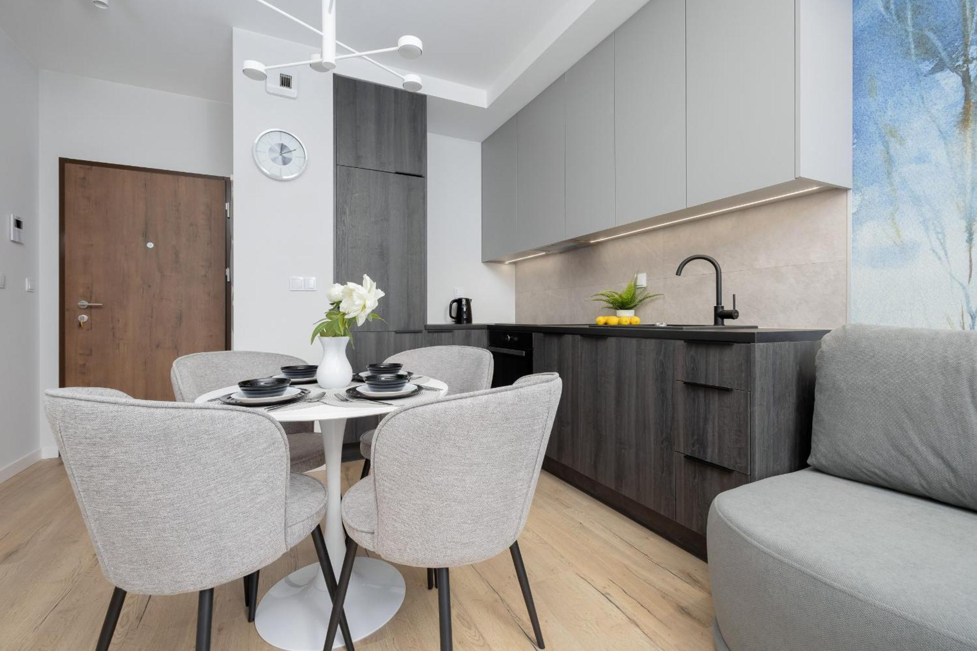 Wyjatkowe Studia W Warszawie By Renters Warszawa