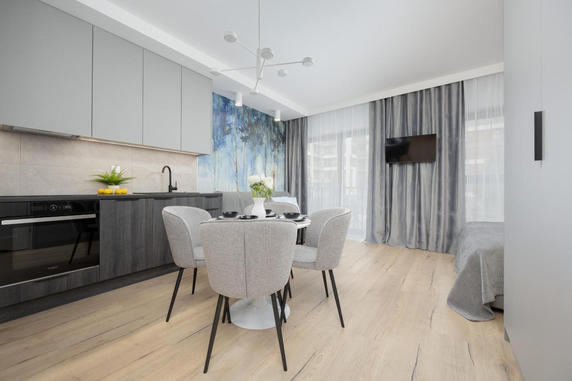 Wyjatkowe Studia W Warszawie By Renters * Warszawa