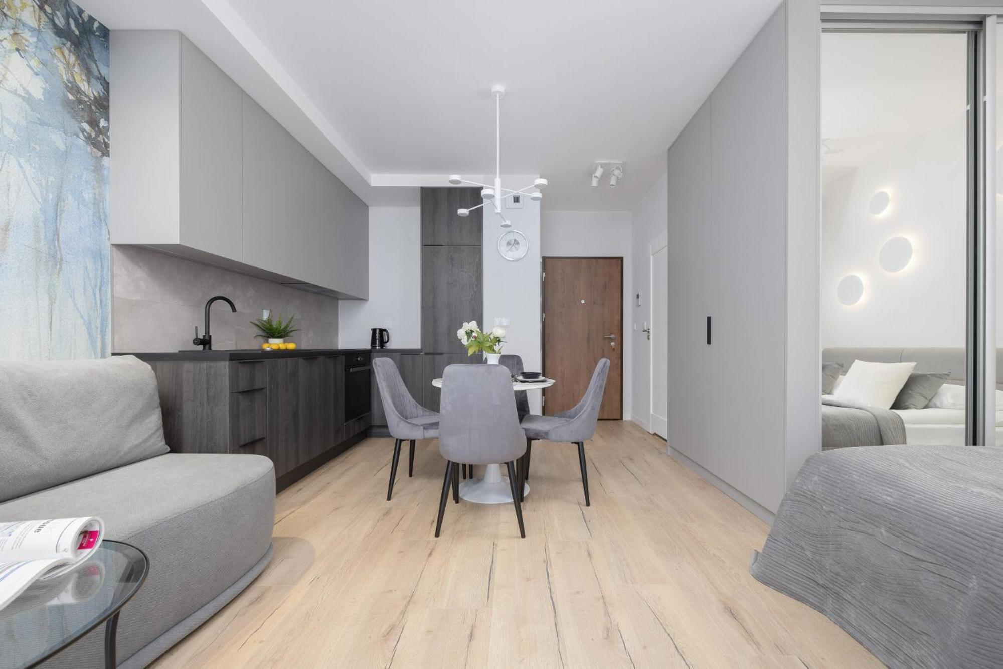 Wyjatkowe Studia W Warszawie By Renters *