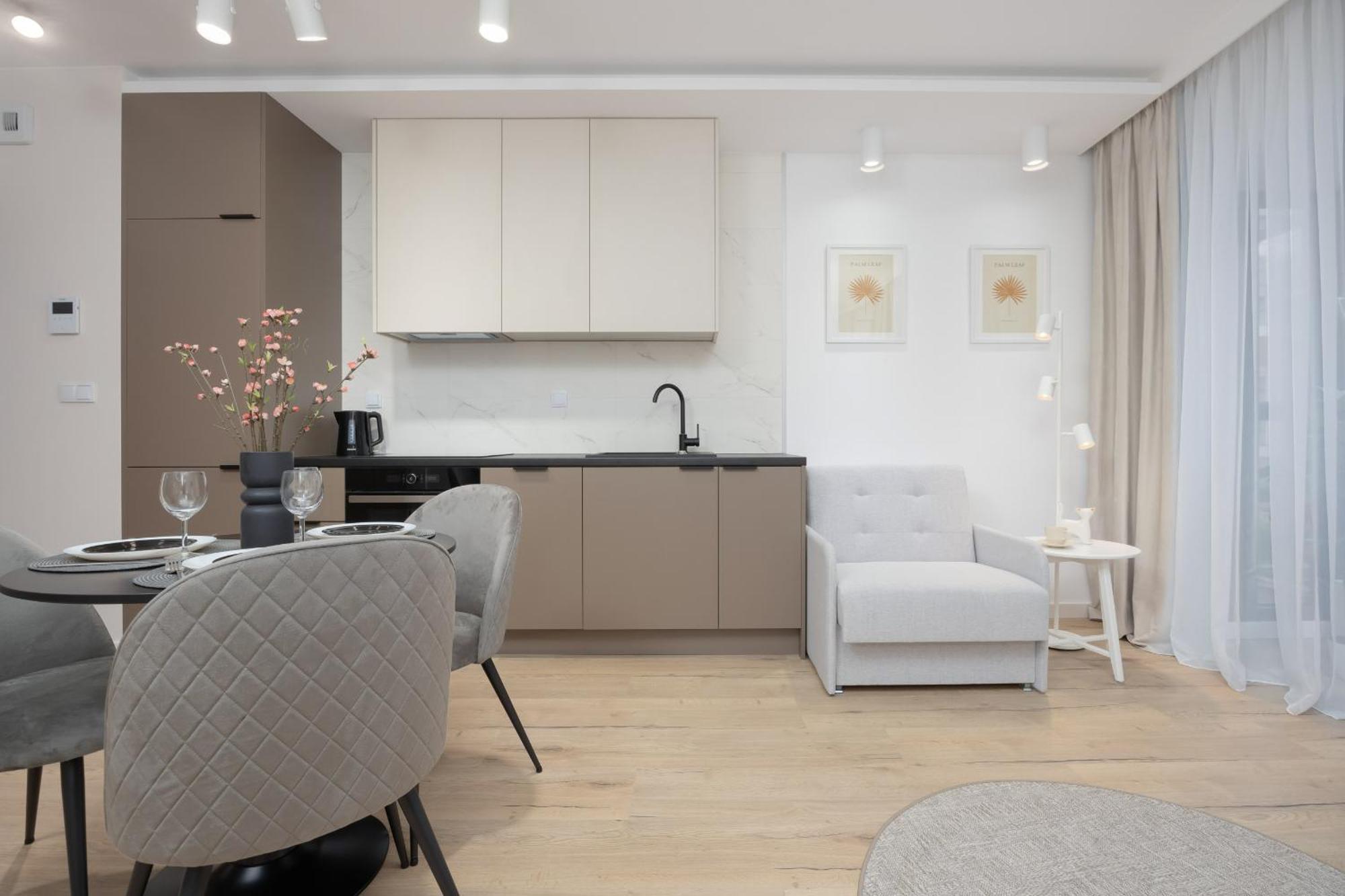 Wyjatkowe Studia W Warszawie By Renters Apartament